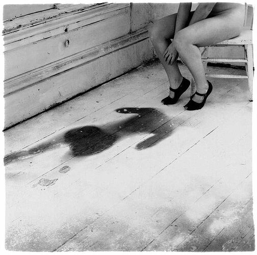 mojada penumbre Francesca Woodman