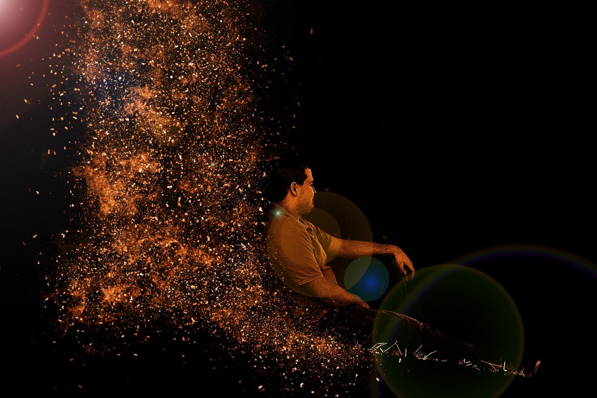 man_sitting_thoughtful_chair_man_art_thinking_rest_lonely-1362441.jpg!d