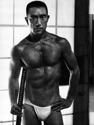p18-flanagan-mishima-a-20180107